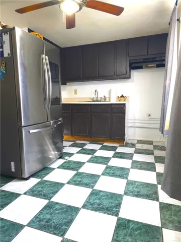 Studio kitchenette