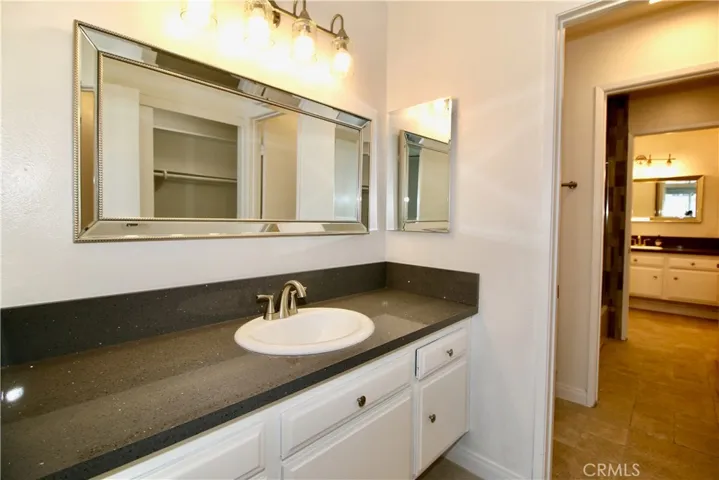 5457 Hermitage Avenue 102, Valley Village, California 91607