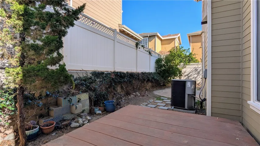 401 Middlebury Court, Claremont, California 91711