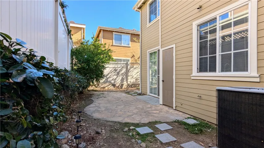401 Middlebury Court, Claremont, California 91711