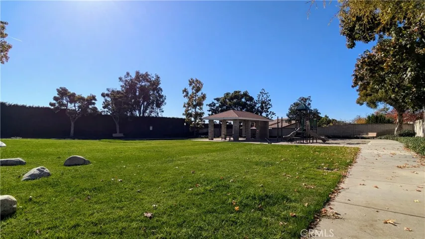 401 Middlebury Court, Claremont, California 91711