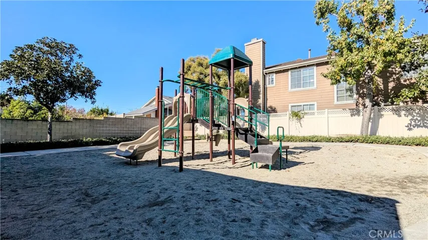 401 Middlebury Court, Claremont, California 91711