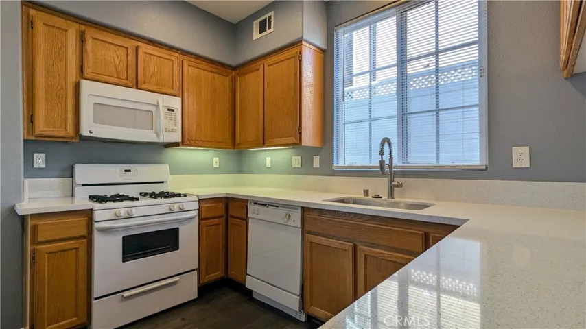 401 Middlebury Court, Claremont, California 91711