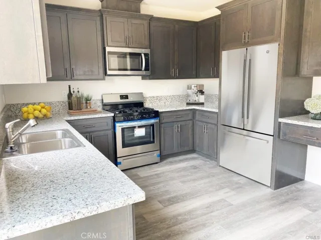 398 Oleander Court, Chowchilla, California 93610