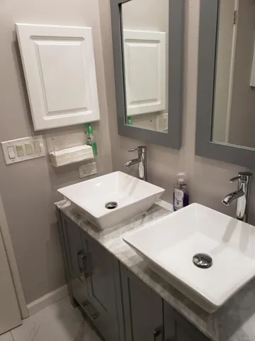 4970 Genesee Room B, San Diego, California 92117
