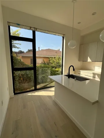1244 Innes Avenue D, Los Angeles, California 90026