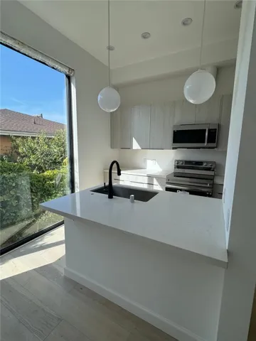 1244 Innes Avenue D, Los Angeles, California 90026