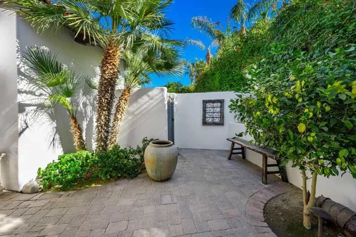 62-web-or-mls-CB_Birkdale_OPMG_1124_062