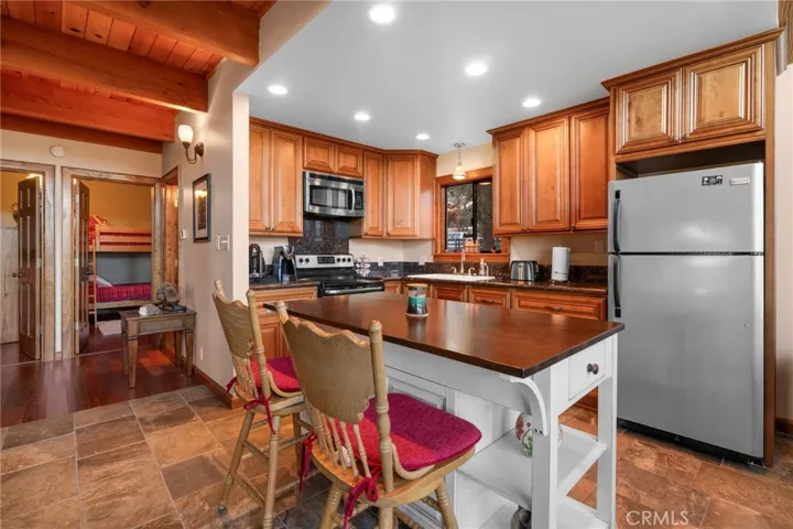 1265 Balsam Drive, Big Bear Lake, California 92315
