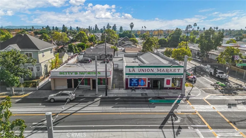 2 Stores on two separate lots.