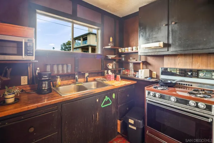 4456 Carmelo St, San Diego, California 92107