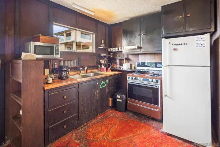 4456 Carmelo St, San Diego, California 92107
