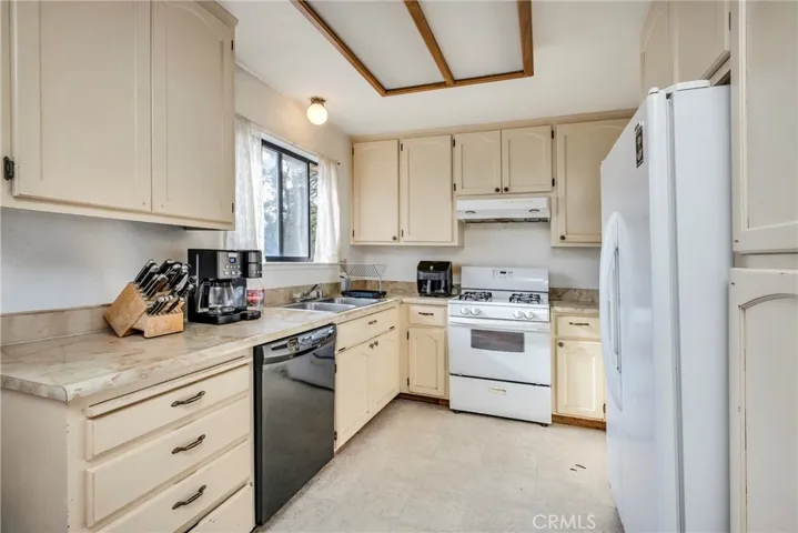 15373 Hudson Street, Clearlake, California 95422