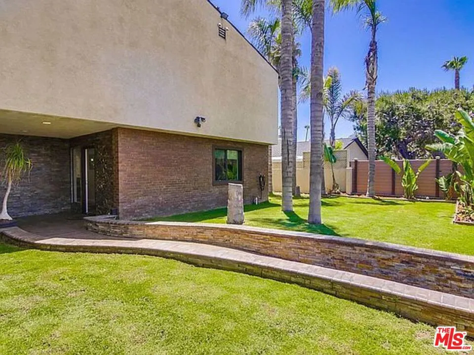 4111 Bayard Street, San Diego, California 92109 home-pic-2