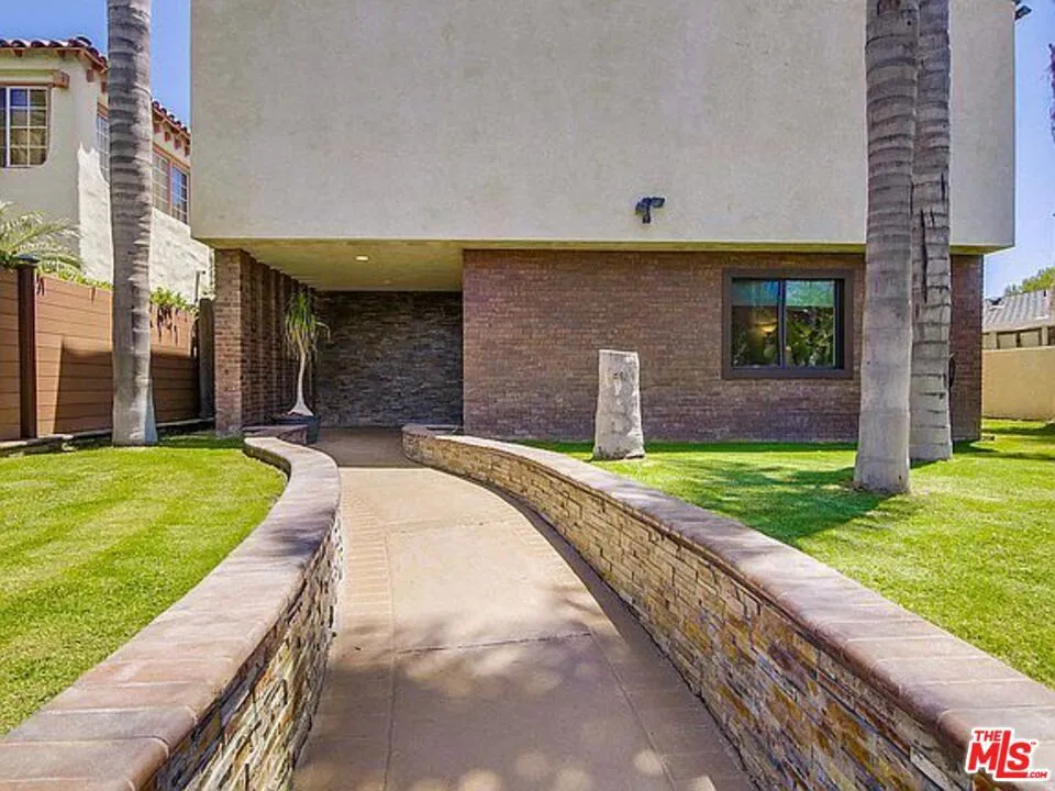 4111 Bayard Street, San Diego, California 92109 home-pic-1