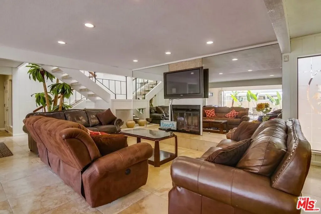 4111 Bayard Street, San Diego, California 92109 home-pic-23