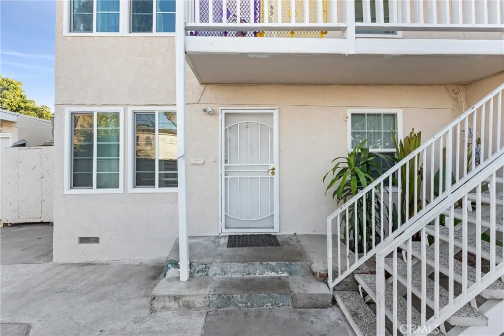 510 S Tamarind Avenue A, Compton, California 90220 home-pic-3