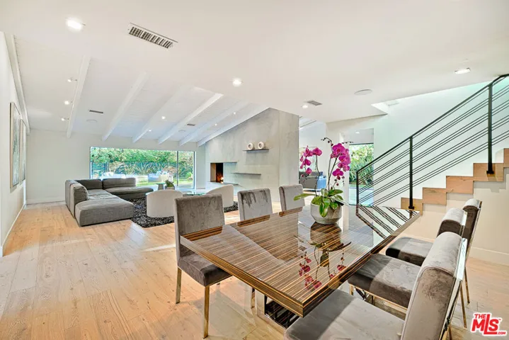 9038 Meredith Place, Beverly Hills, California 90210