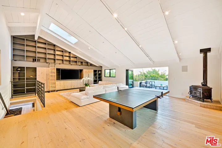 9038 Meredith Place, Beverly Hills, California 90210