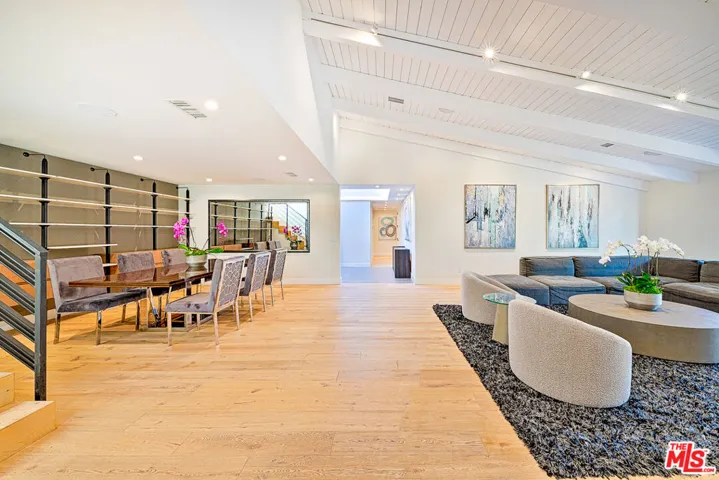 9038 Meredith Place, Beverly Hills, California 90210