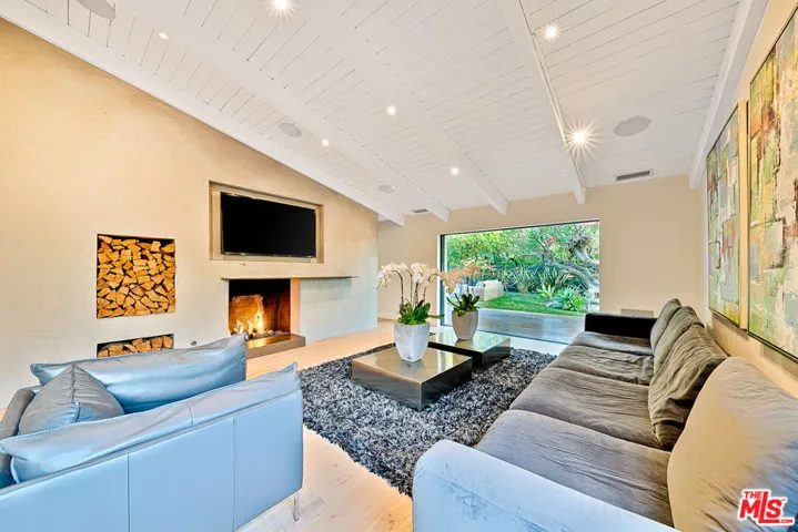 9038 Meredith Place, Beverly Hills, California 90210
