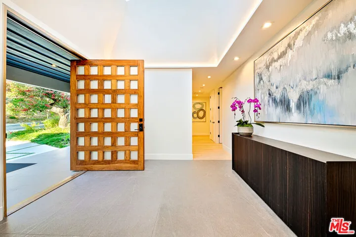 9038 Meredith Place, Beverly Hills, California 90210