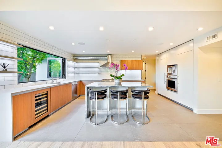 9038 Meredith Place, Beverly Hills, California 90210