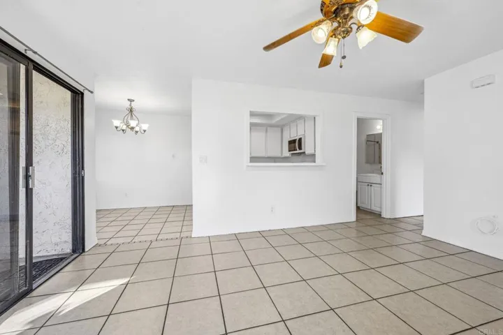 3422 Del Este Way, Oceanside, California 92056