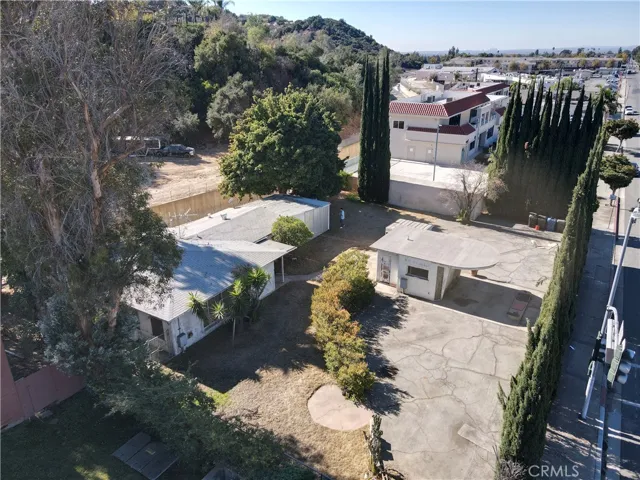 1060 E Route 66, Glendora, California 91740
