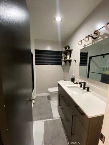 723 Elm Avenue J, Long Beach, California 90813
