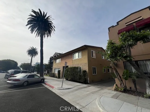 723 Elm Avenue J, Long Beach, California 90813