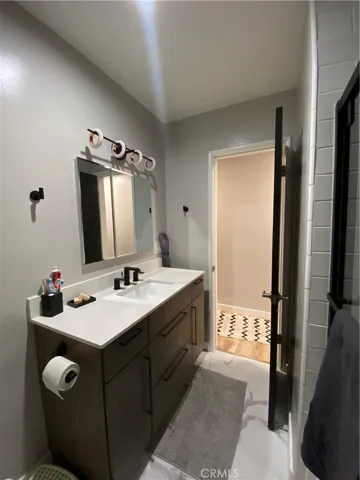 723 Elm Avenue J, Long Beach, California 90813