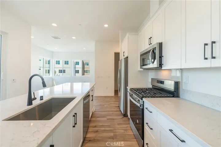 143 Culture, Irvine, California 92618