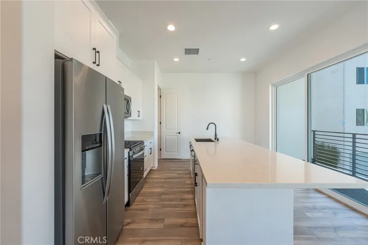 143 Culture, Irvine, California 92618