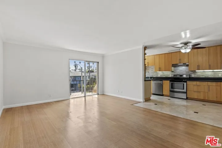 1033 6th Street 212, Santa Monica, California 90403