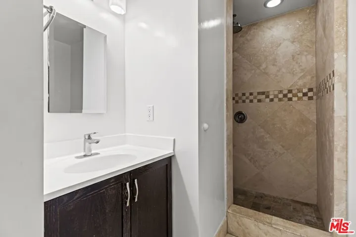 1033 6th Street 212, Santa Monica, California 90403