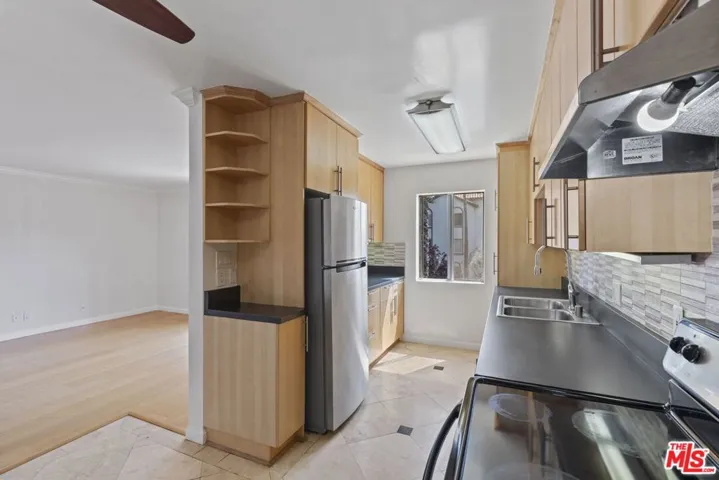 1033 6th Street 212, Santa Monica, California 90403