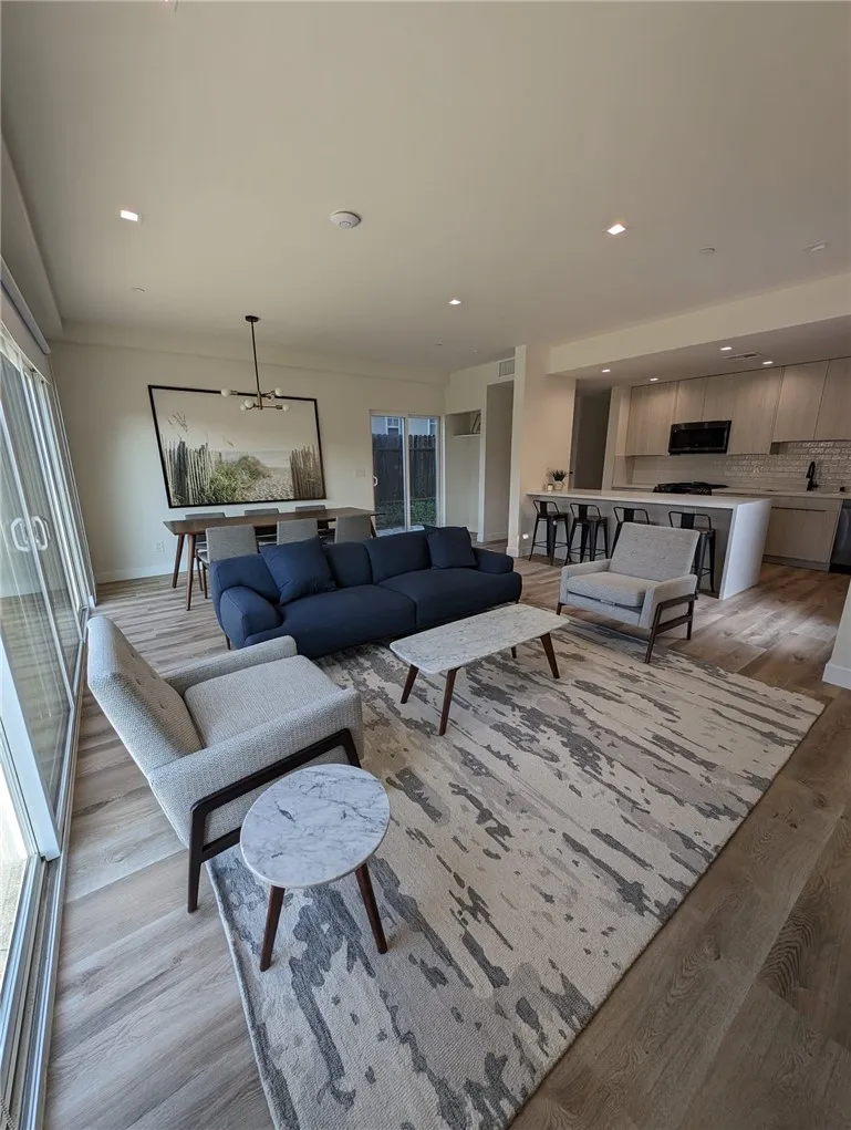 2026 Federal Avenue, Los Angeles, California 90025 home-pic-9