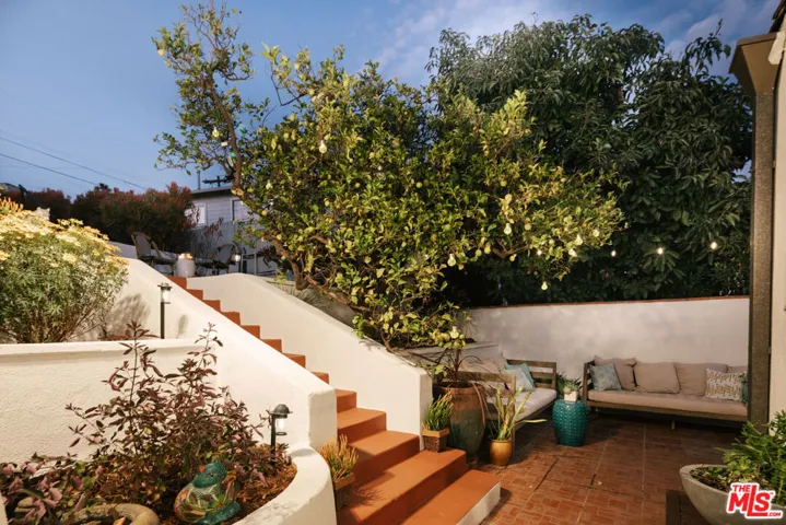 4335 York Boulevard, Los Angeles, California 90041