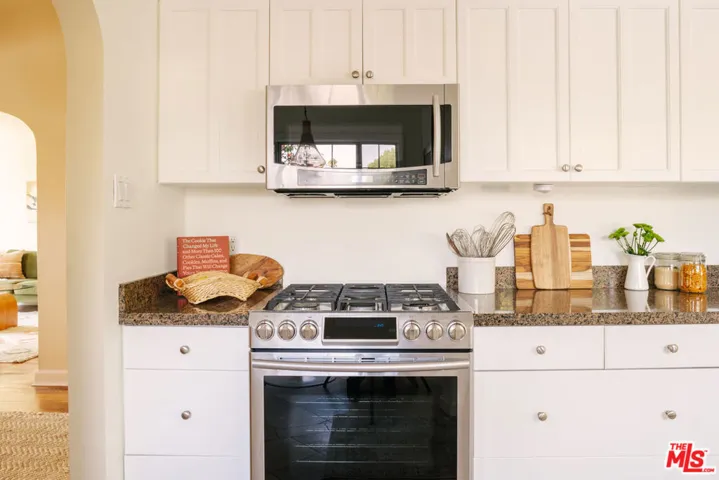 4335 York Boulevard, Los Angeles, California 90041