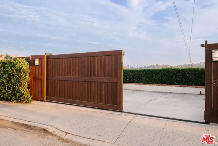 4335 York Boulevard, Los Angeles, California 90041