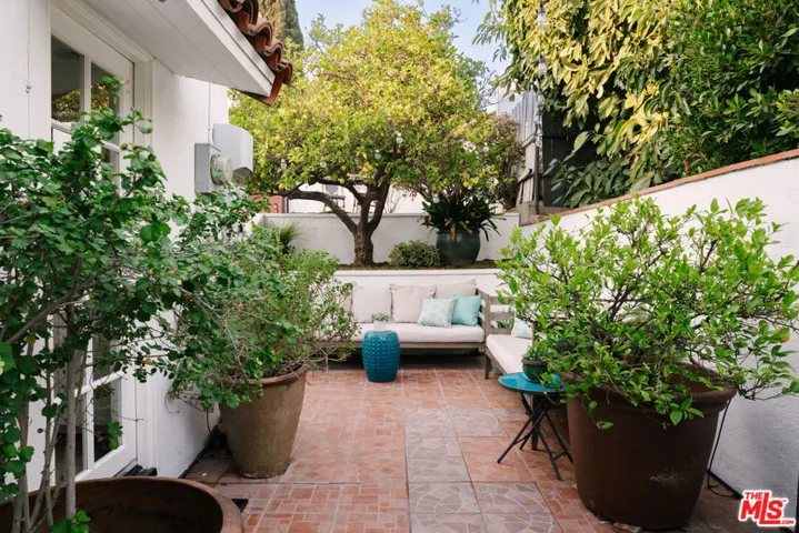 4335 York Boulevard, Los Angeles, California 90041