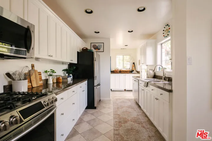 4335 York Boulevard, Los Angeles, California 90041