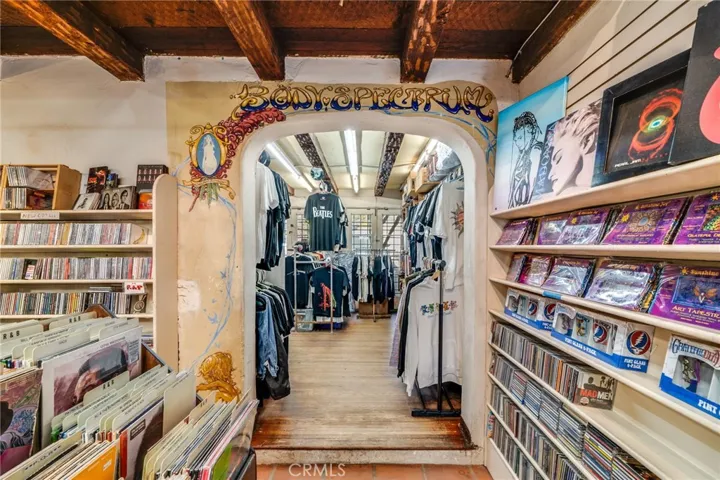 Archway to Clothing