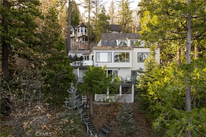 177 Rocky Point Road, Lake Arrowhead, California 92352