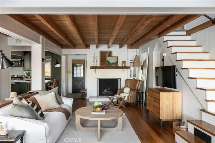177 Rocky Point Road, Lake Arrowhead, California 92352