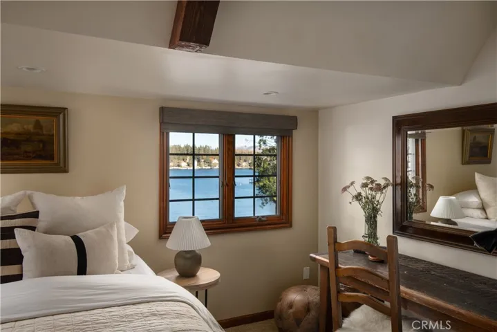 177 Rocky Point Road, Lake Arrowhead, California 92352