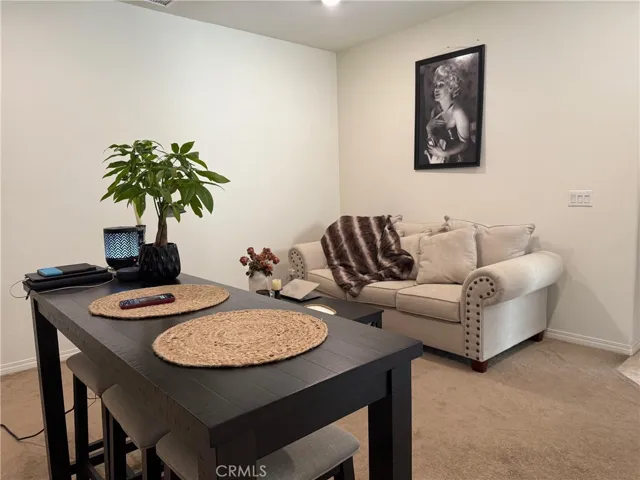 13285 Eaglebluff Lane, Eastvale, California 92880