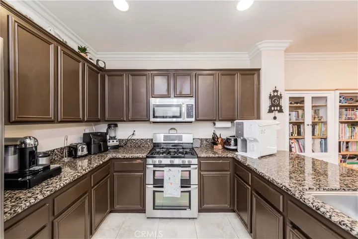 15723 Parkhouse Drive 75, Fontana, California 92336