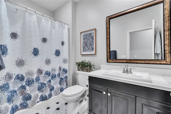 Downstairs unit private full bath